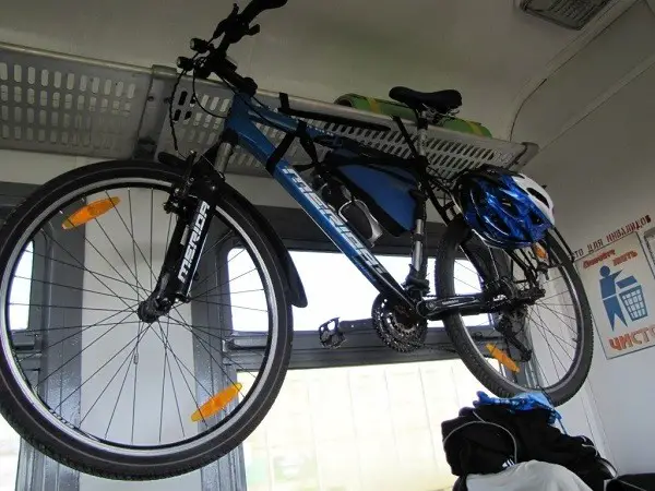 поставяне на велосипед във влака
